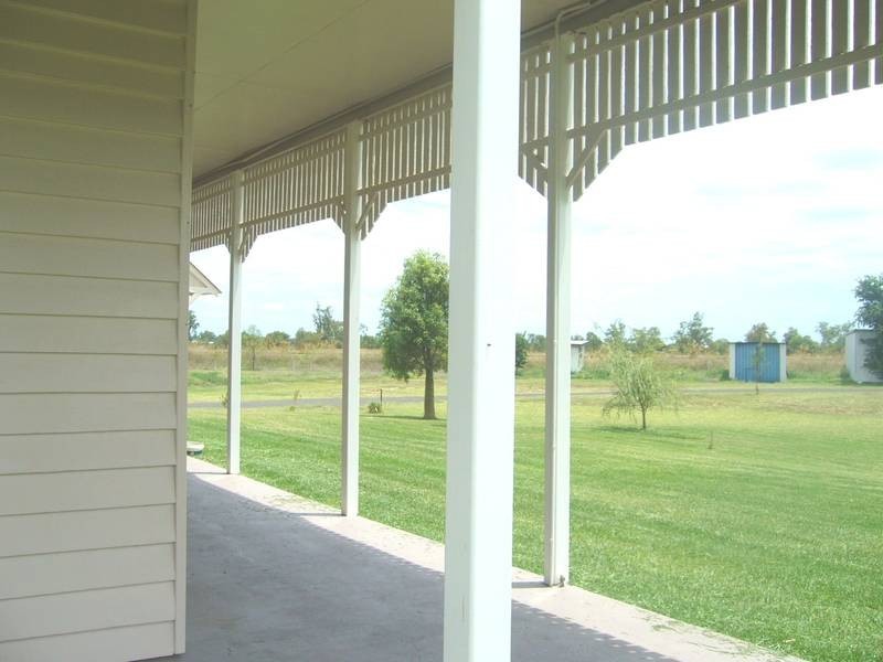 120 Oakwood Street, Dalby QLD 4405