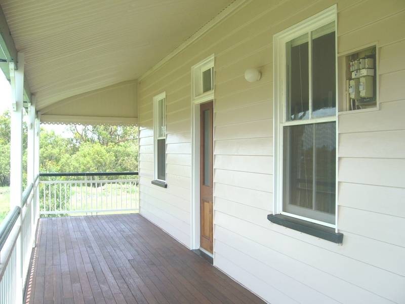 120 Oakwood Street, Dalby QLD 4405