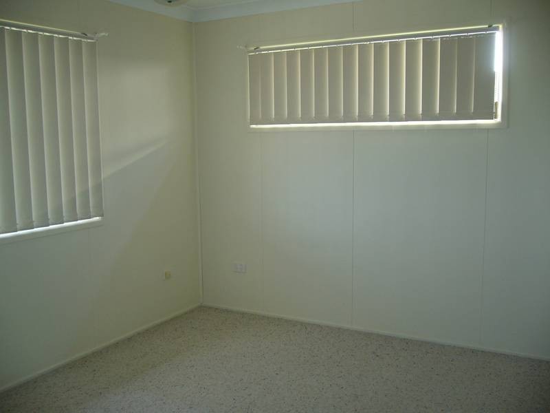 1/23 Leichhardt Av, Dalby QLD 4405