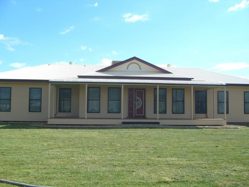 3 Jacaranda, Dalby QLD 4405