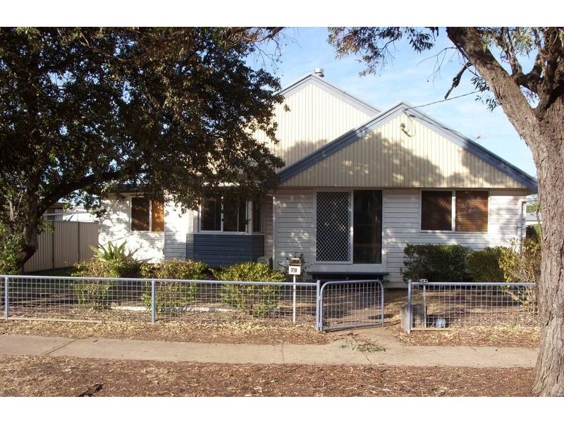 79 Patrick St, Dalby QLD 4405