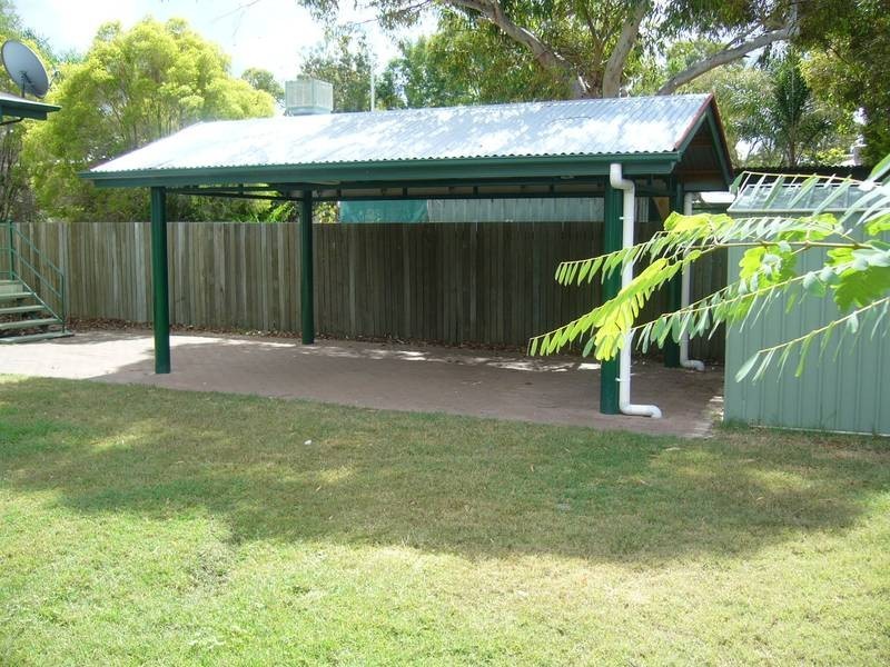 9 Raynor Street, Dalby QLD 4405