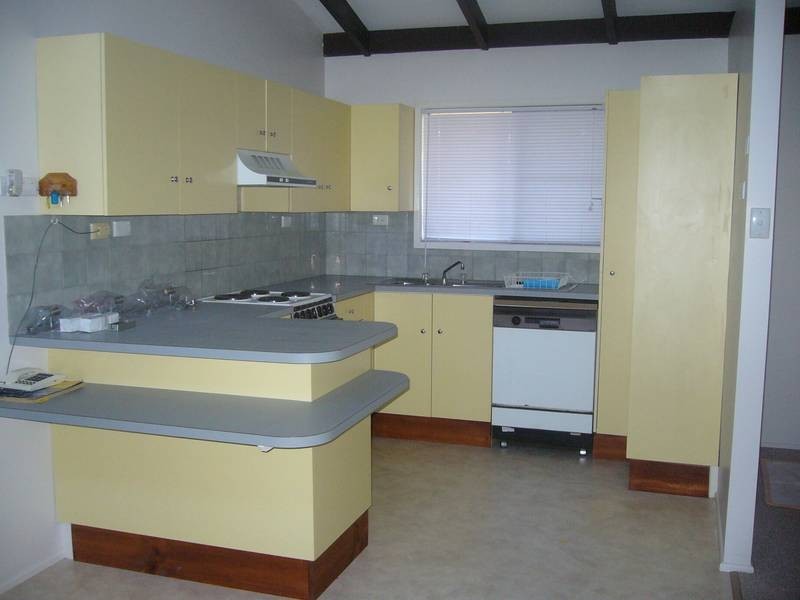 2/8 New Street, Dalby QLD 4405