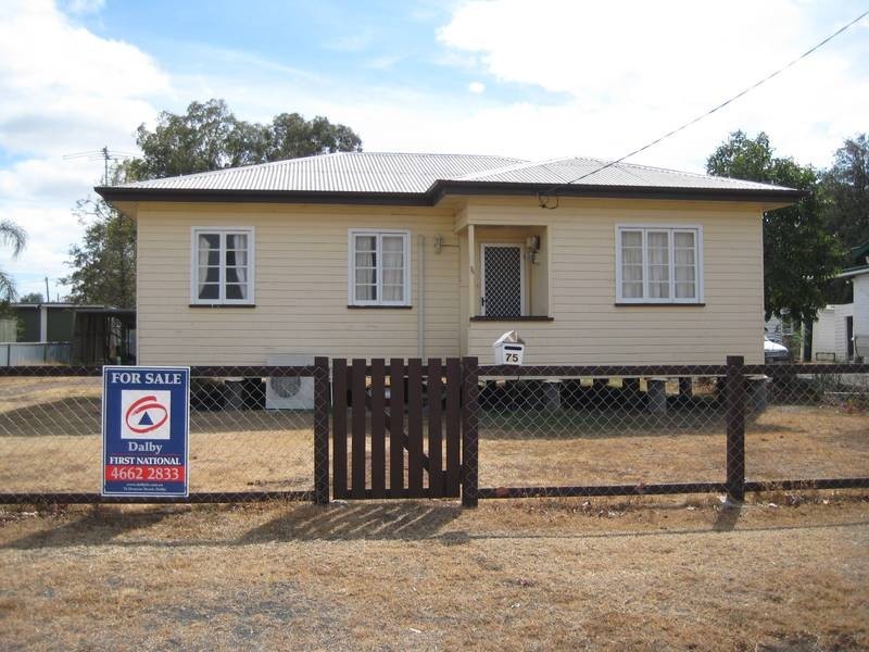 75 Edward Street, Dalby QLD 4405