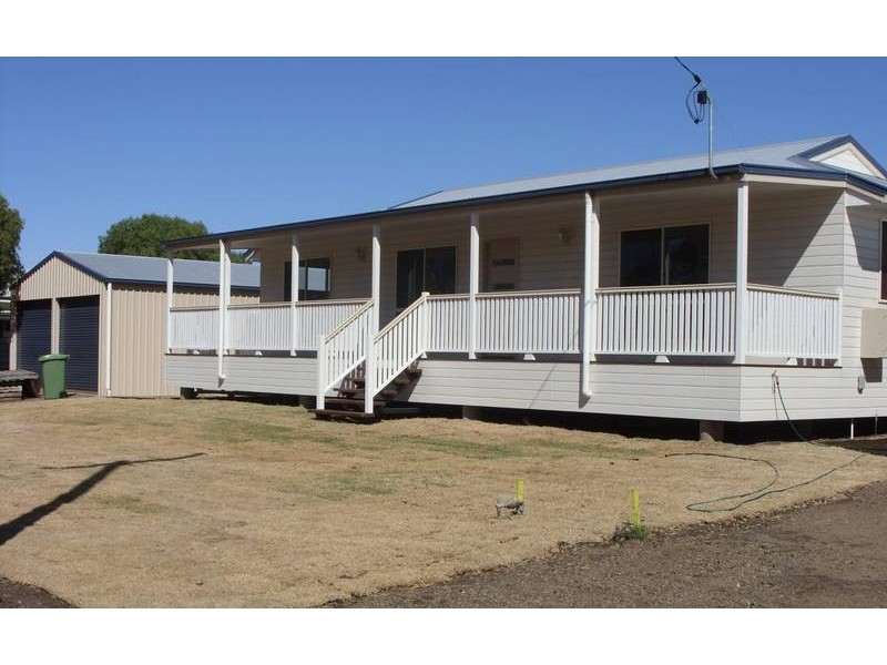 4b Arthur Street, Dalby QLD 4405