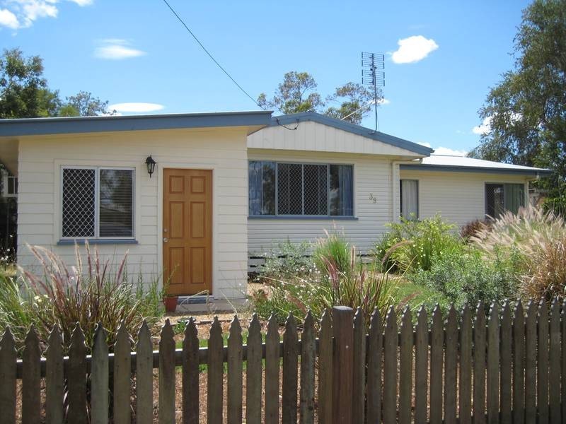 39 Alfred Street, Dalby QLD 4405