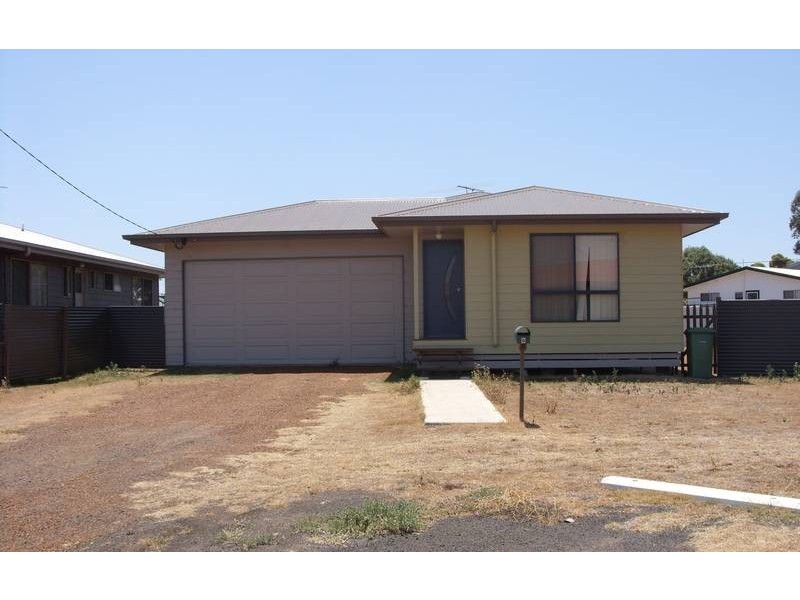 8 Charthom Place, Dalby QLD 4405