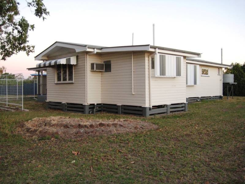19 Bligh Street, Dalby QLD 4405