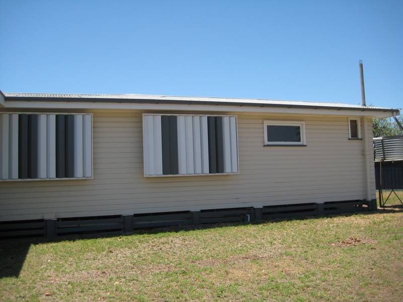 19 Bligh Street, Dalby QLD 4405
