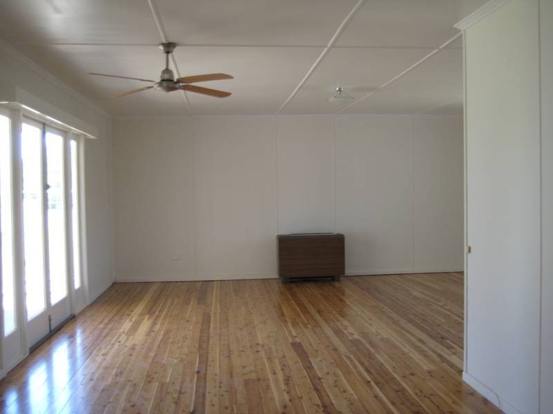 19 Bligh Street, Dalby QLD 4405