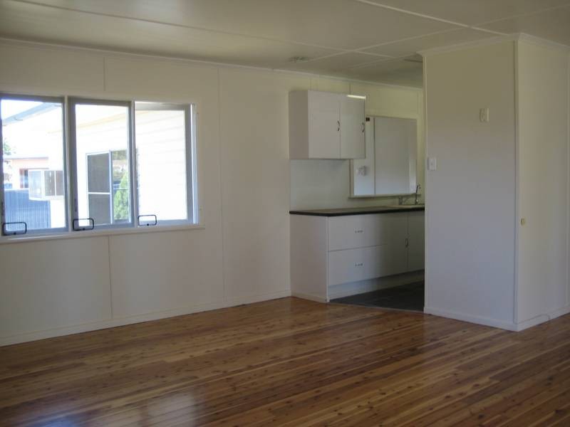 19 Bligh Street, Dalby QLD 4405