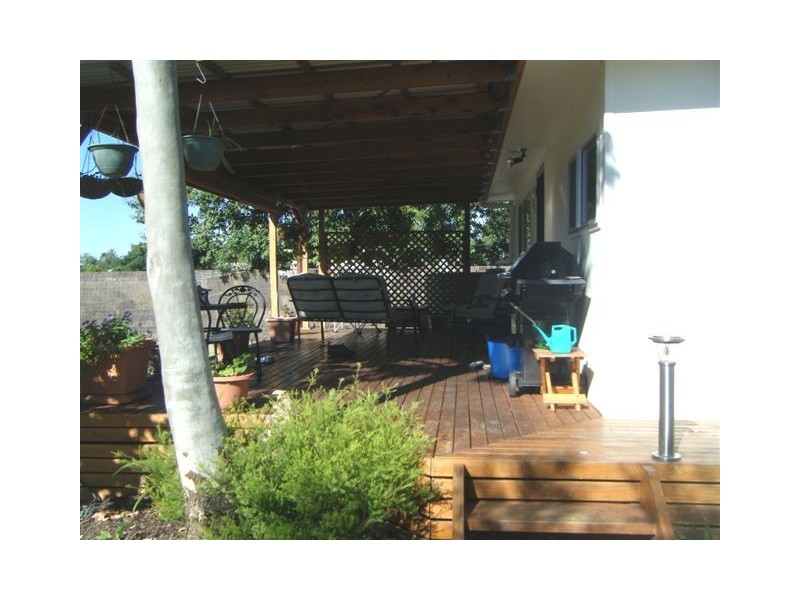 73 Rugby Street, Mitchell QLD 4465