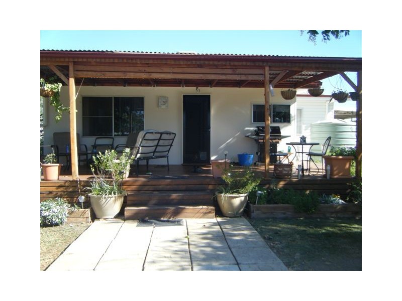 73 Rugby Street, Mitchell QLD 4465