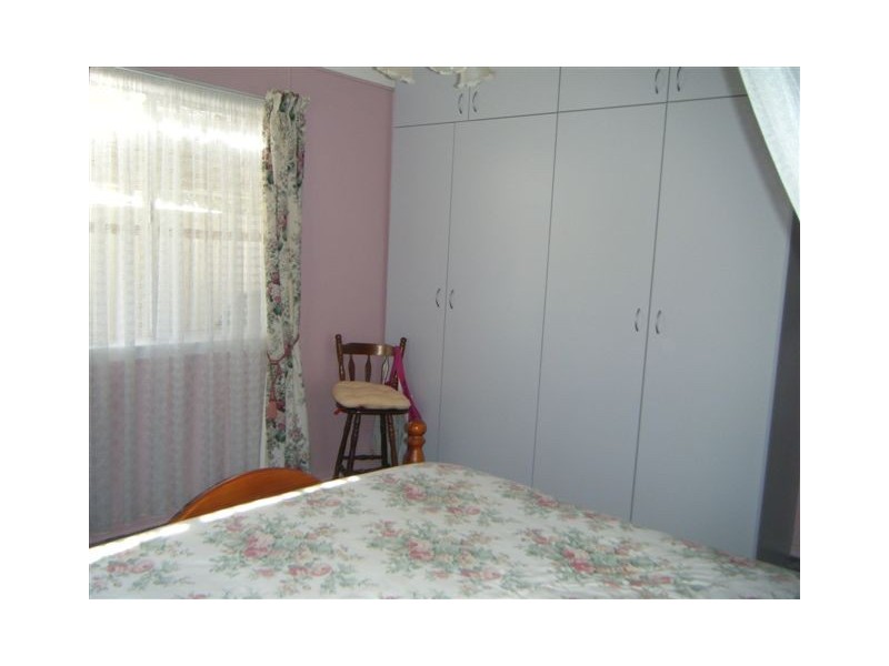 73 Rugby Street, Mitchell QLD 4465