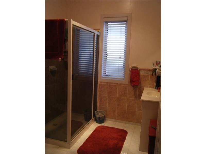 73 Rugby Street, Mitchell QLD 4465