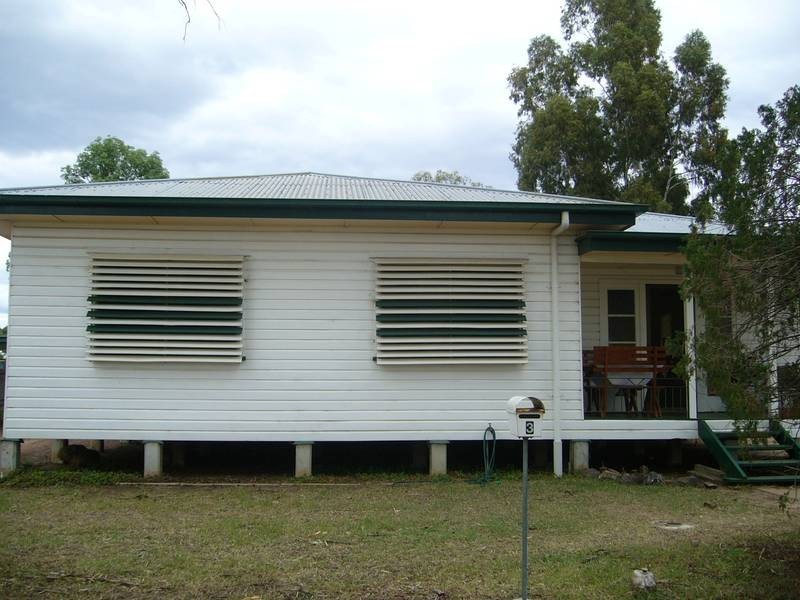 3 Lloyd Street, Dalby QLD 4405