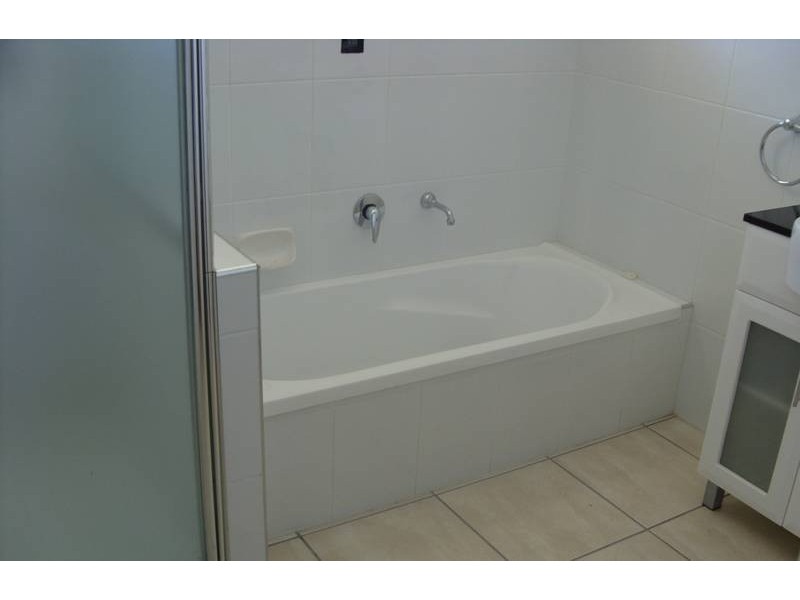 2/124 Edward Street, Dalby QLD 4405