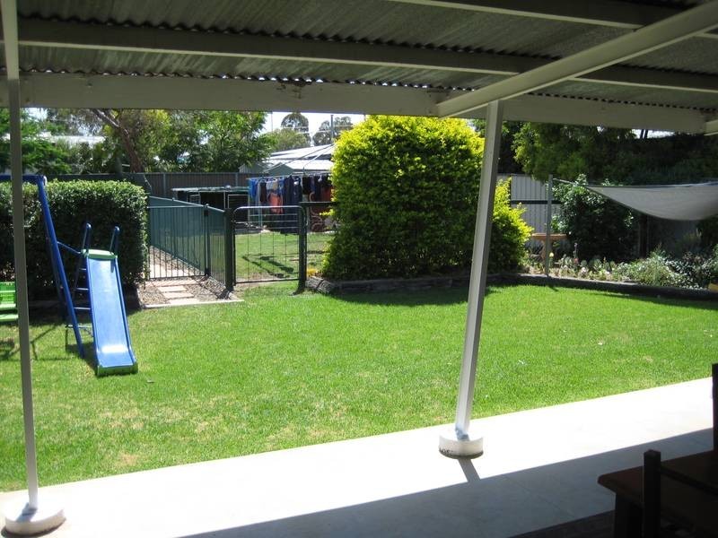 21 Hawthorne St, Dalby QLD 4405
