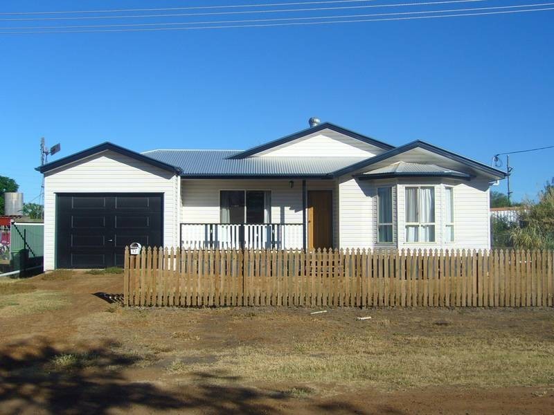 17 O’Keefe Street, Dalby QLD 4405