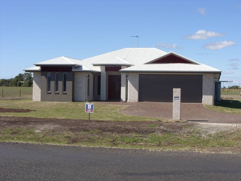 100 Winton Street, Dalby QLD 4405