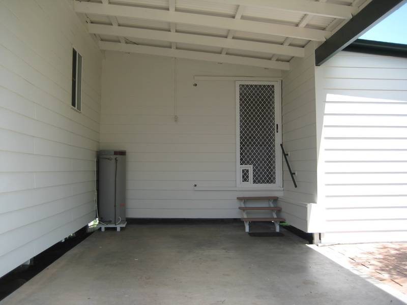 2/70 Bunya Street, Dalby QLD 4405