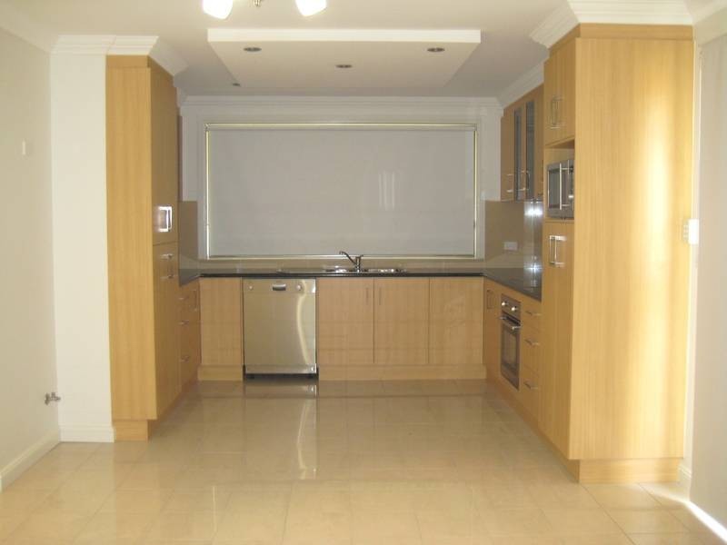 8 Montclair Close (Residence 1), Dalby QLD 4405