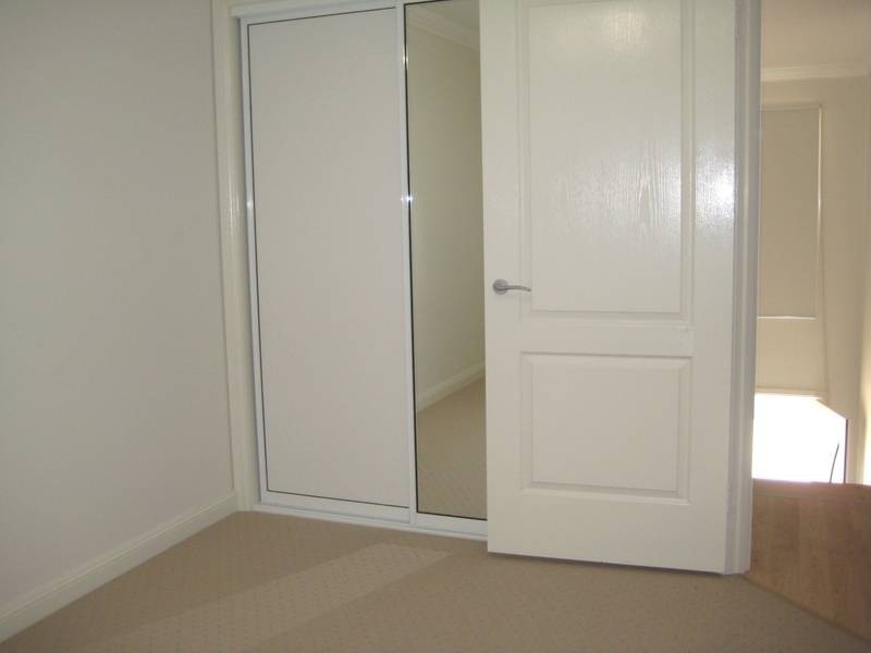 8 Montclair Close (Residence 1), Dalby QLD 4405