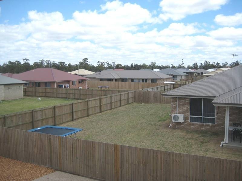 8 Montclair Close (Residence 2), Dalby QLD 4405