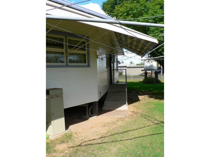 26 Moreton Street, Dalby QLD 4405