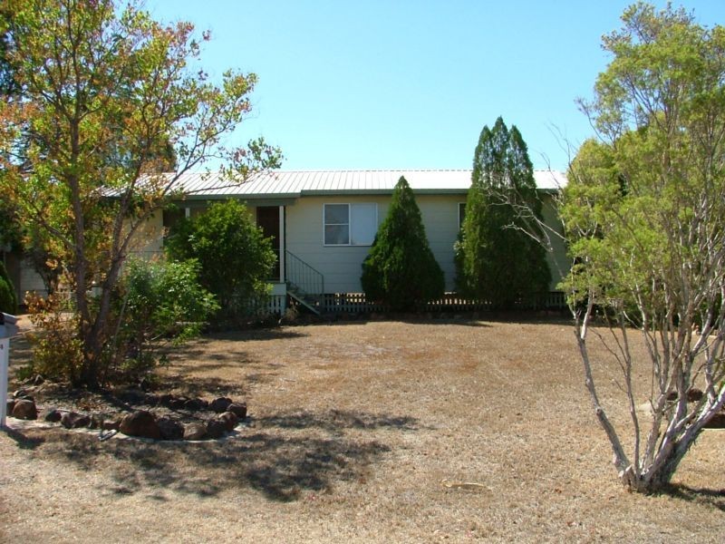 14 Margaret Av, Dalby QLD 4405