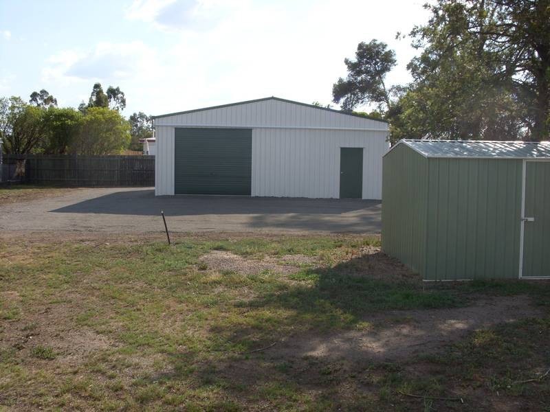 12 McQueen St, Dalby QLD 4405
