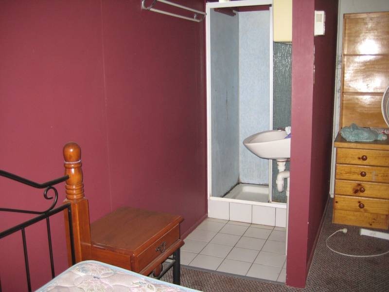 94 Drayton St, Dalby QLD 4405