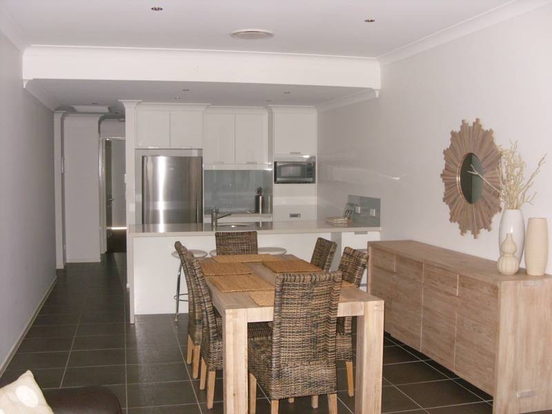 2/76 Pratten St, Dalby QLD 4405