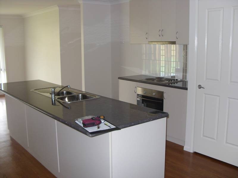 3 St Andrews Chase, Dalby QLD 4405