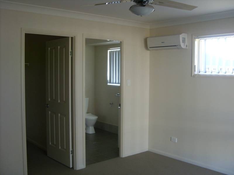 16 Glen Eagles Drive, Dalby QLD 4405