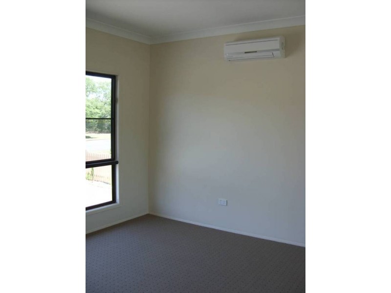1/11 Patrick Street, Dalby QLD 4405