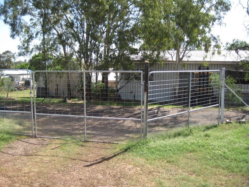 62 Wallace Street, Bell QLD 4408