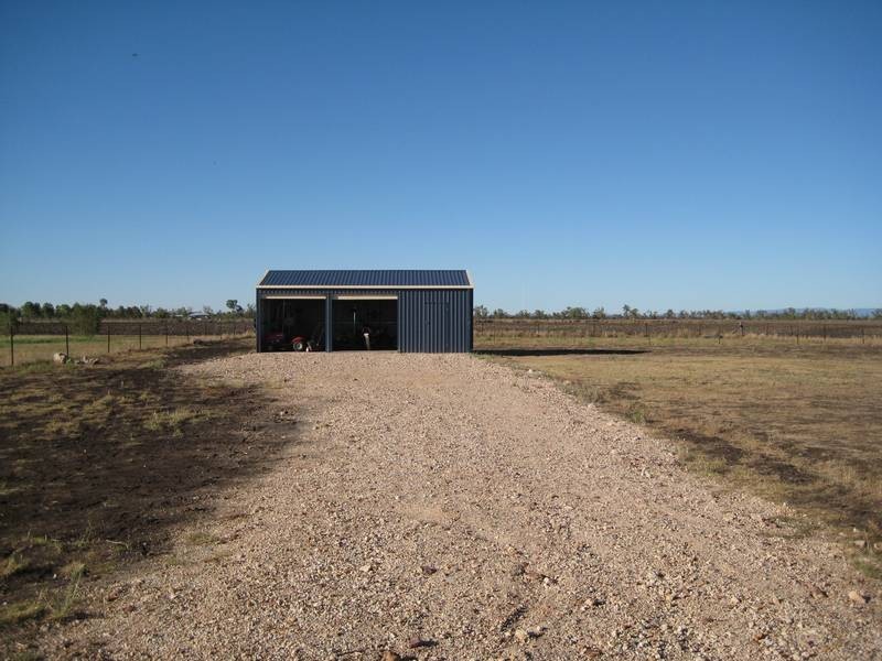 143 Blaxland Rd, Dalby QLD 4405