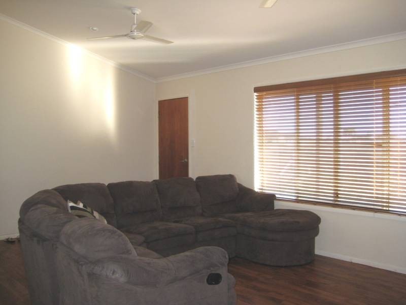 143 Blaxland Rd, Dalby QLD 4405