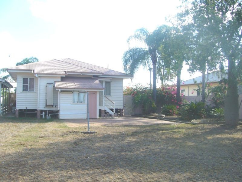97 Bunya St, Dalby QLD 4405