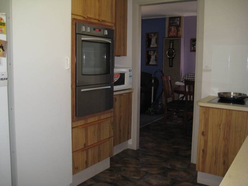 16 Nicholson St, Dalby QLD 4405