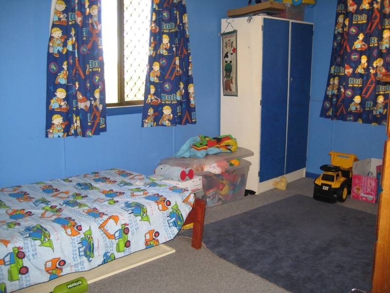 16 Nicholson St, Dalby QLD 4405