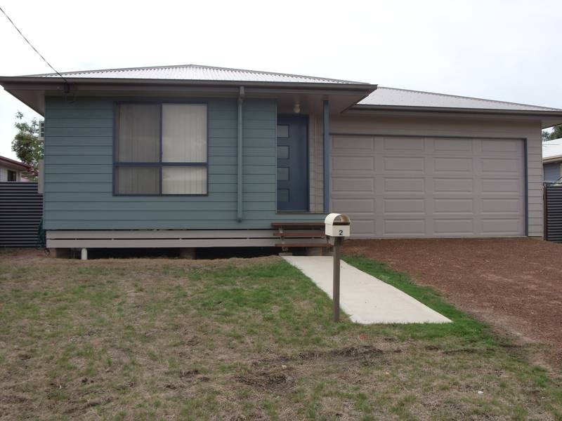 2 Charthom Place, Dalby QLD 4405