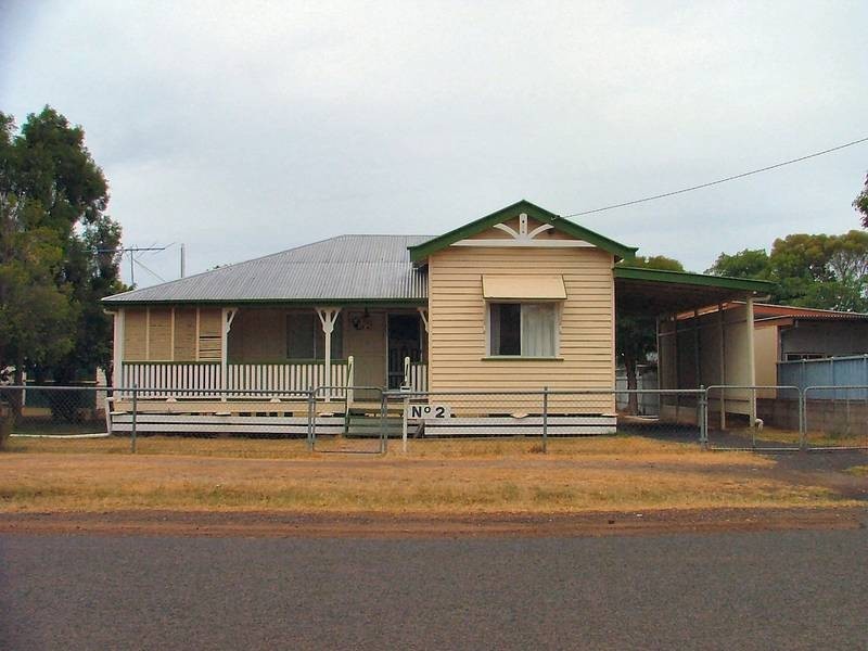 2 Loam St, Dalby QLD 4405