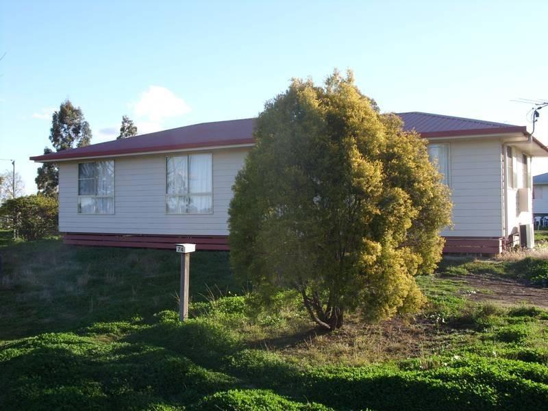 74 Mahon St, Dalby QLD 4405