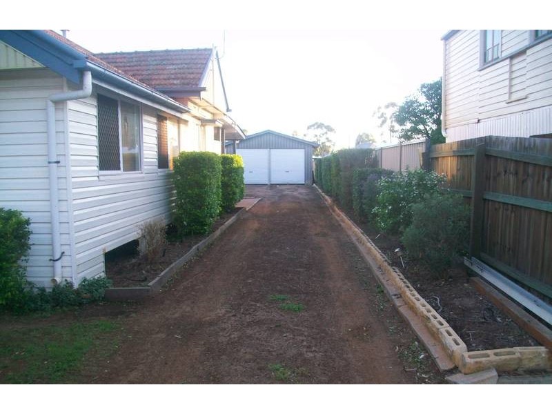 79 Patrick St, Dalby QLD 4405