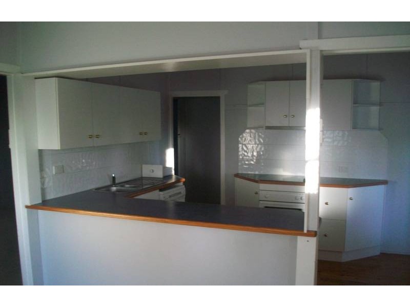 79 Patrick St, Dalby QLD 4405