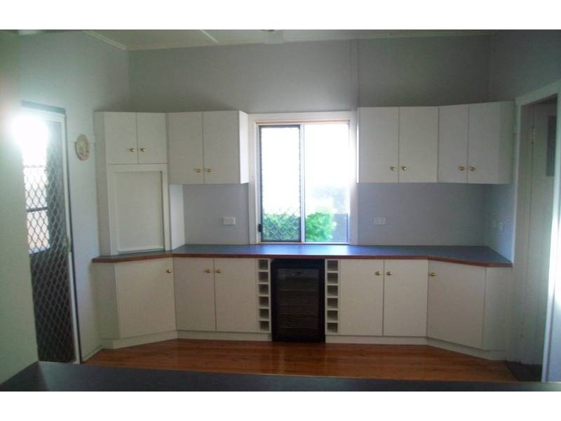 79 Patrick St, Dalby QLD 4405