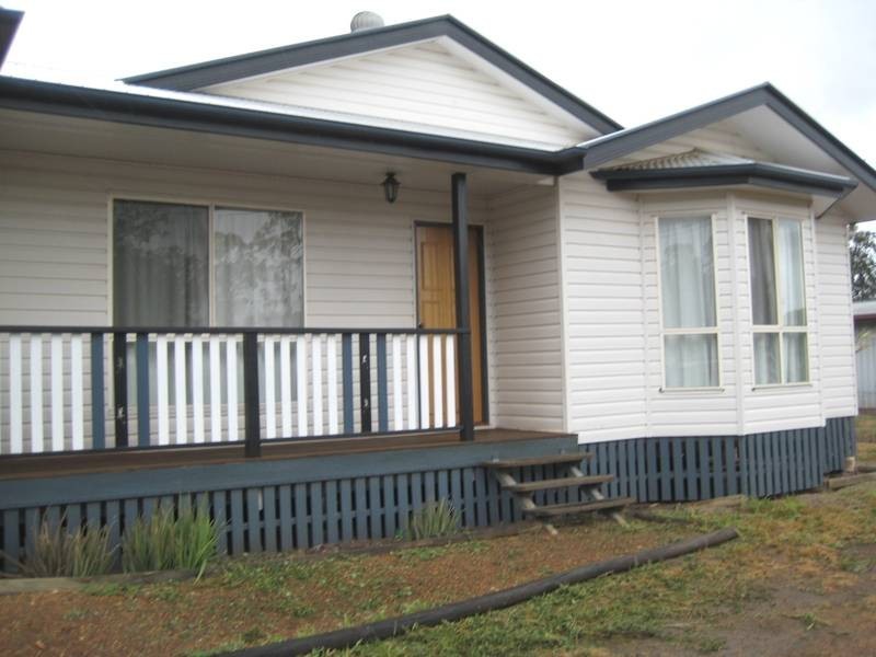 17 O’Keefe Street, Dalby QLD 4405