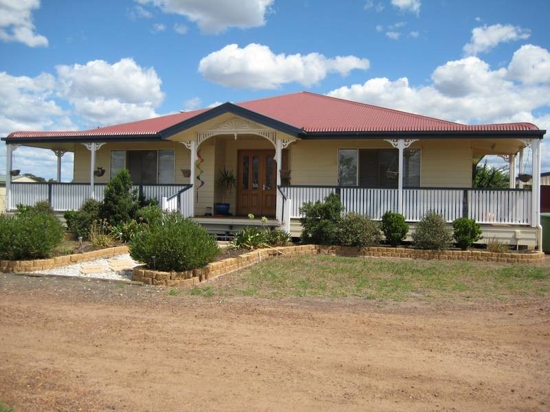60 Seymours Road, Dalby QLD 4405